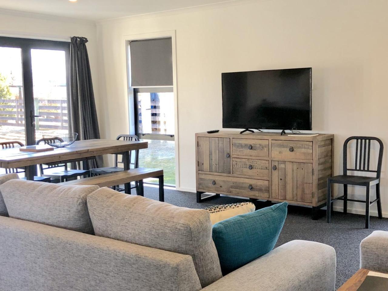 Townhouse Feel In Irishman Villa Twizel Eksteriør billede